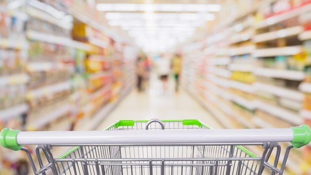 supermarket-aisle