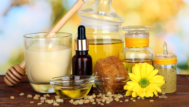 header_image_Article_Main-The_Many_Health_and_Beauty_Benefits_of_Castor_Oil
